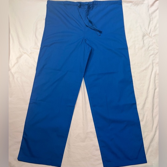 AllHeart V-Neck Top & Drawstring Pant Scrub Set - Picture 7 of 11